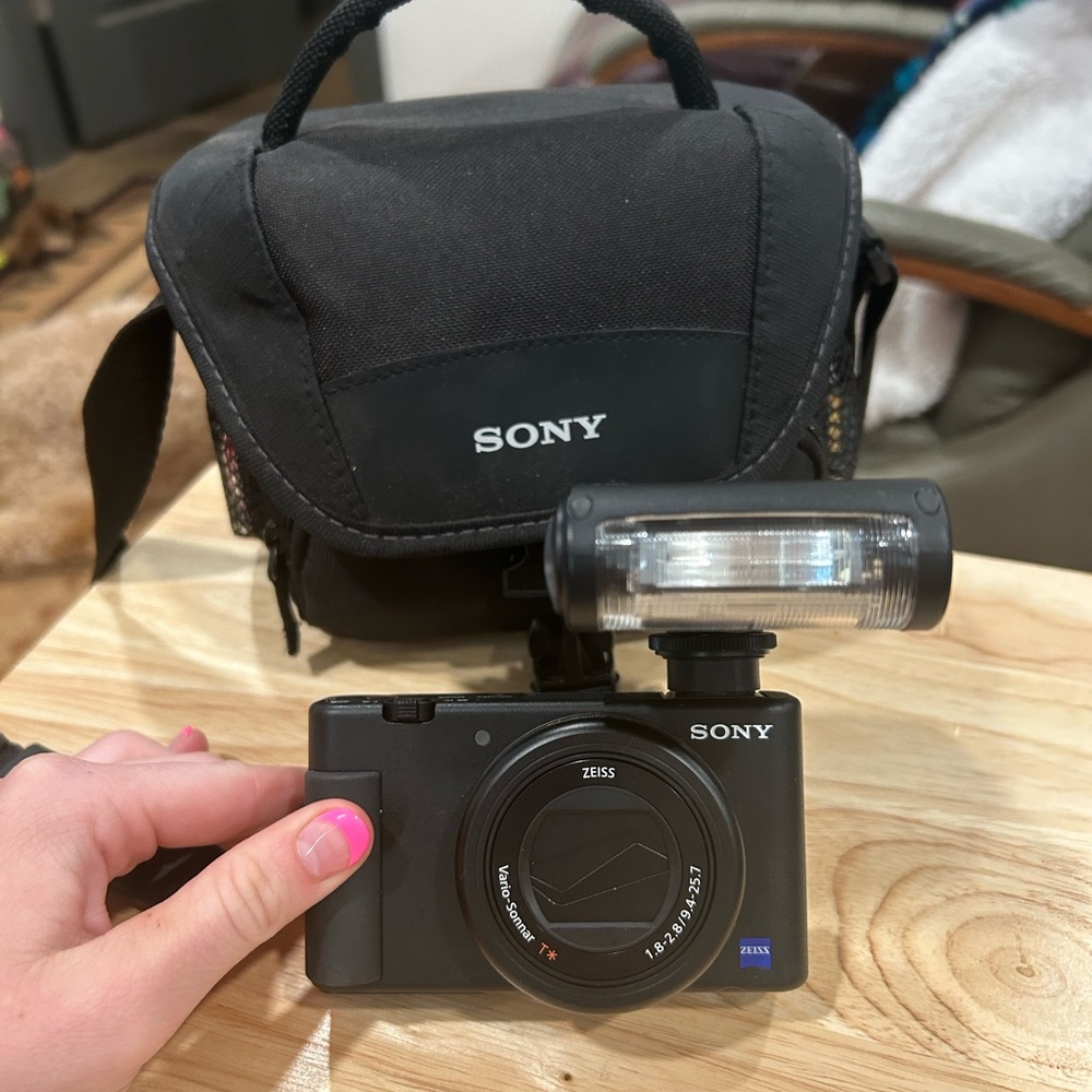 Sony ZV-1